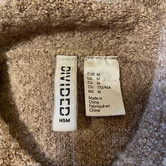 H&M Divided Bouclé Turtleneck Sweater Cowl-neck in Light Taupe - Picture 6 of 8